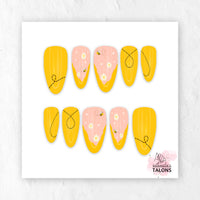 Bloom and Buzz yellow bee daisy press-on nails