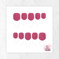 Bougie Berry berry pink French tip nails