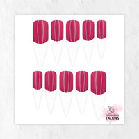Bougie Berry berry pink French tip nails